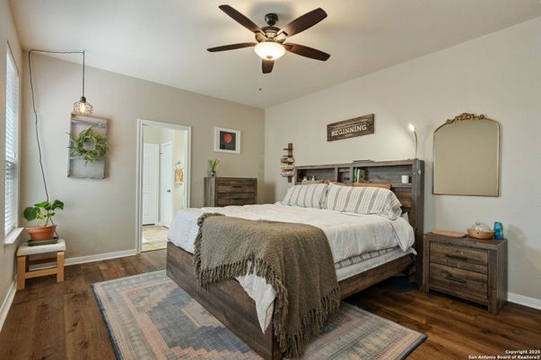 Bedroom, Interior, Pendant Lights, Wood Texture Flooring