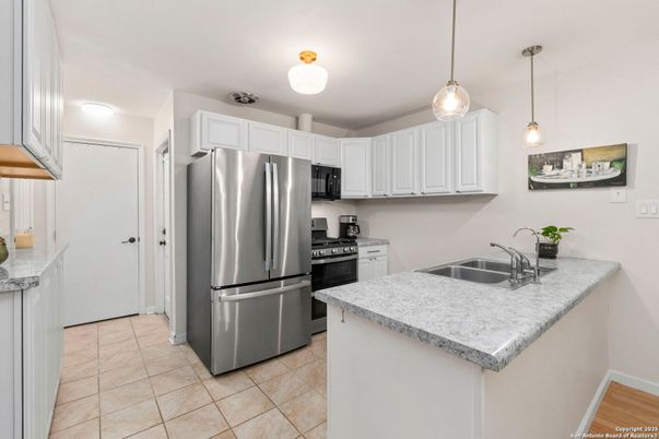 Interior, Kitchen, Pendant Lights, Stainless Steel Appliances
