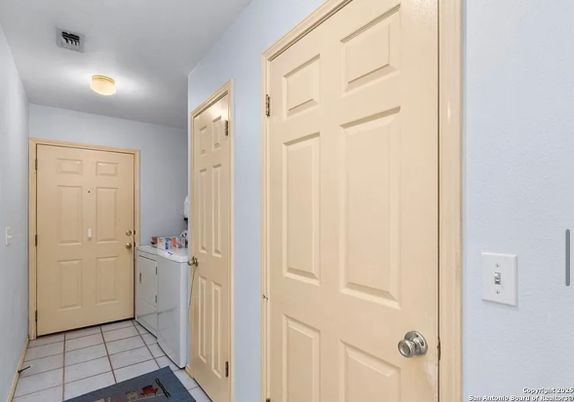 Interior, Washer