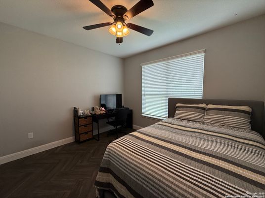 Bedroom, Home Office, Interior, Wood Texture Flooring