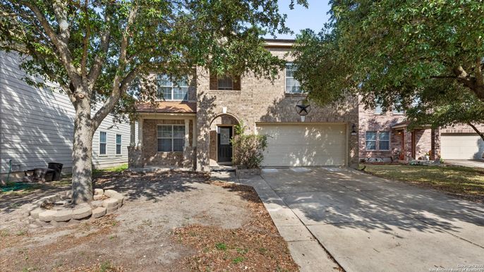 Attached, Exterior, Facade, Brick Facade, French Provincial