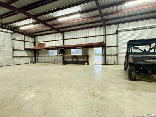 Garage, Interior