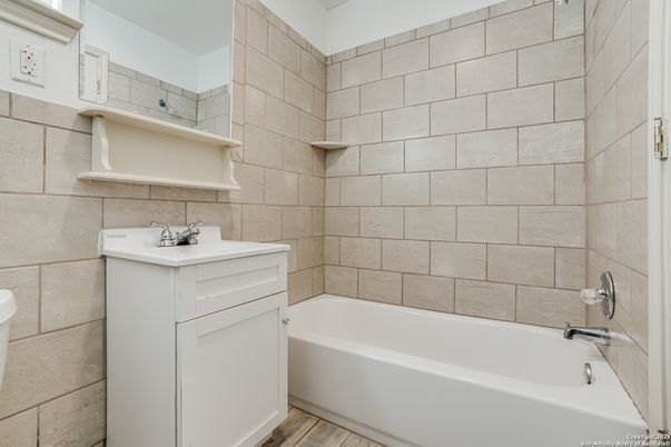 Bathroom, Interior, Wood Texture Flooring