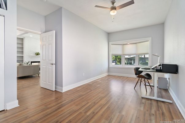 Home Office, Interior, Recessed Lighting, Wood Texture Flooring