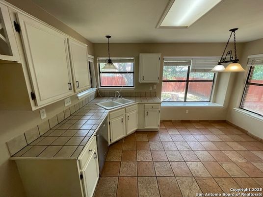 Interior, Kitchen, Pendant Lights, Tile Countertops