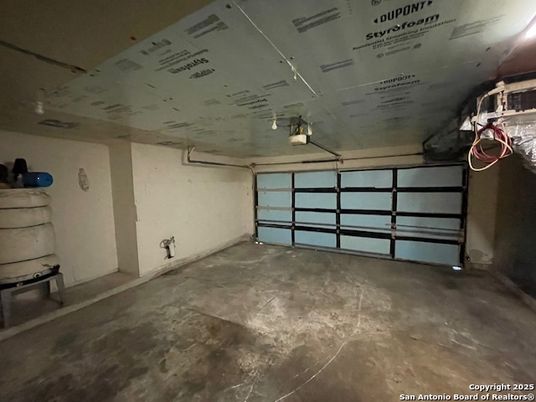 Garage, Interior