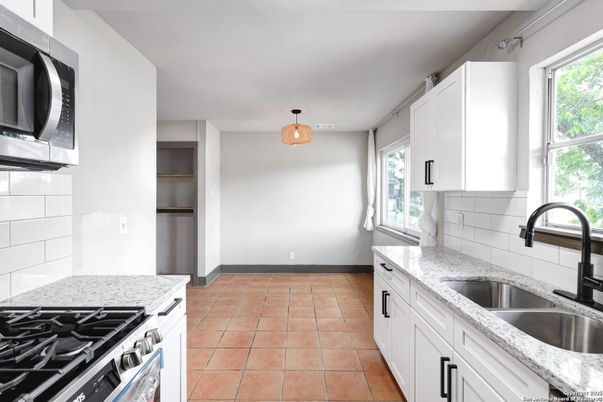 Interior, Kitchen, Pendant Lights