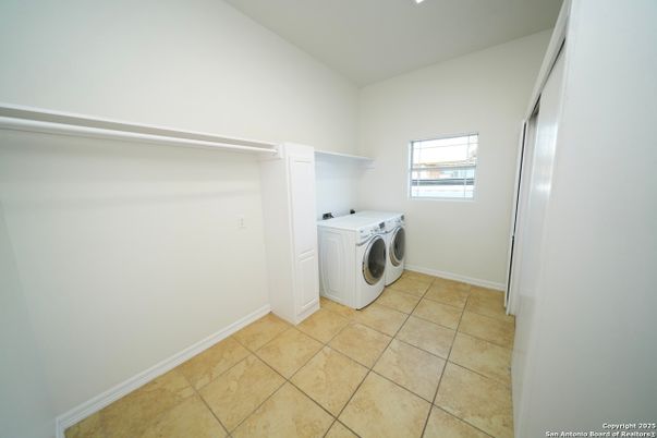Interior, Washer
