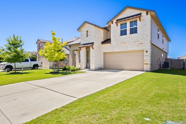 Attached, Exterior, Facade, Modern