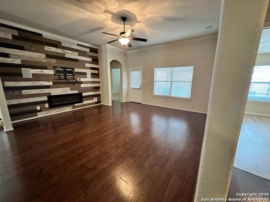 Empty room, Interior, Wood Texture Flooring, Wooden Walls