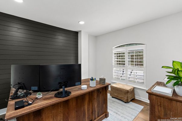 Home Office, Interior, Recessed Lighting, Wood Texture Flooring