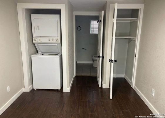 Bathroom, Interior, Utility Closets, Washer, Wood Texture Flooring