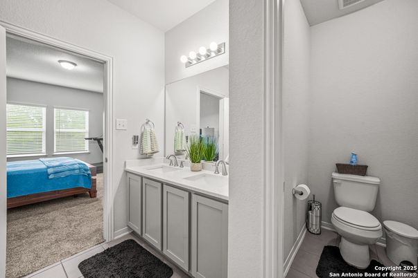 Bathroom, Bedroom, Dual Sink Vanities, Interior