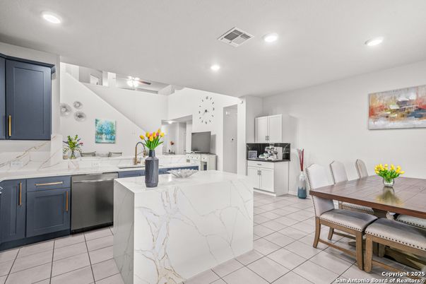 Dining room, Interior, Kitchen, Recessed Lighting, Stainless Steel Appliances