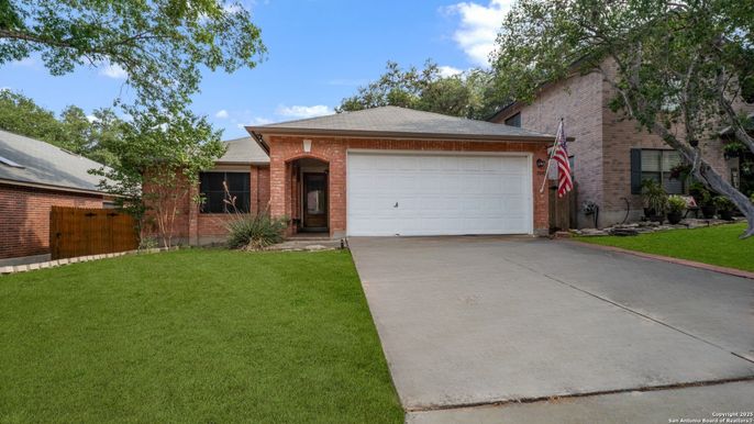 Attached, Exterior, Facade, Brick Facade, Ranch