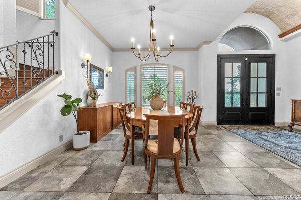 Chandelier, Dining room, Interior