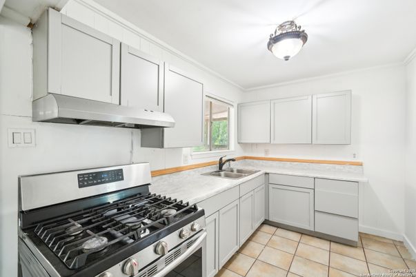 Interior, Kitchen, Stainless Steel Appliances