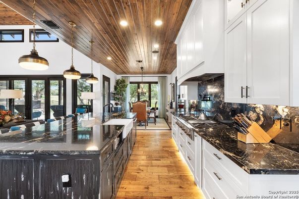 Dining room, Interior, Kitchen, Pendant Lights, Recessed Lighting, Wooden Ceilings, Wood Texture Flooring