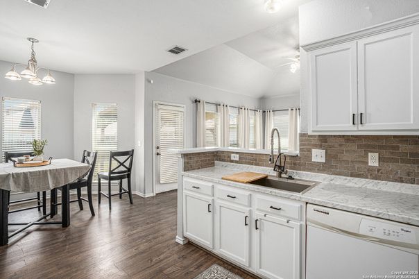 Dining room, Interior, Kitchen, Pendant Lights, Wood Texture Flooring