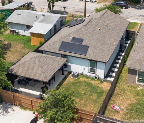 Exterior, Drone