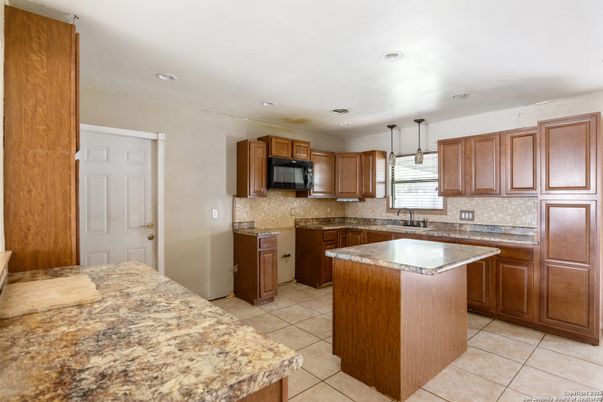 Interior, Kitchen, Pendant Lights, Recessed Lighting