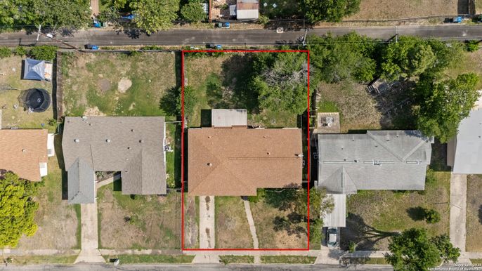 Exterior, Drone
