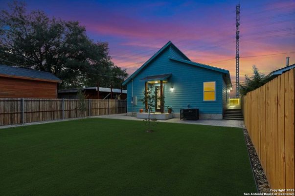 Backyard, Exterior