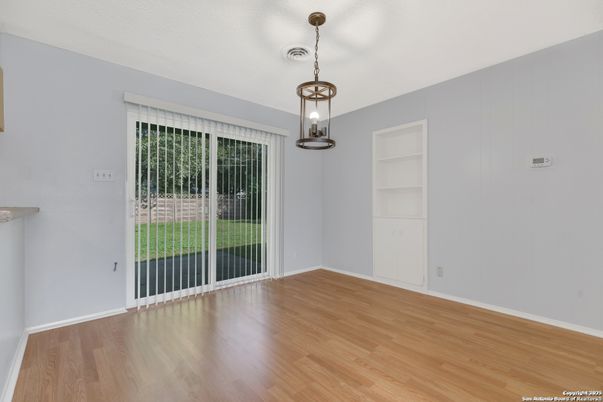 Empty room, Interior, Pendant Lights, Wood Texture Flooring