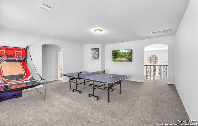 Game Room, Interior