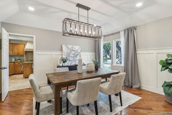 Dining room, Interior, Kitchen, Pendant Lights, Recessed Lighting, Wood Texture Flooring