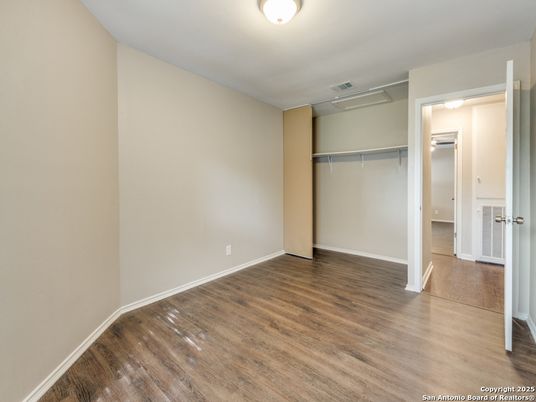 Empty room, Interior, Walk-in Closets, Wood Texture Flooring