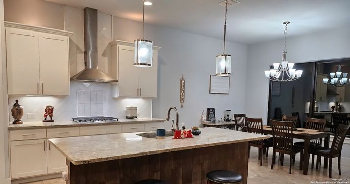 Chandelier, Dining room, Interior, Kitchen, Pendant Lights, Recessed Lighting