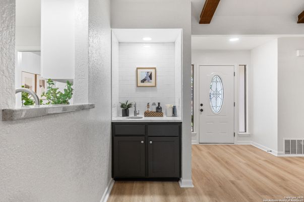 Interior, Recessed Lighting, Wood Texture Flooring