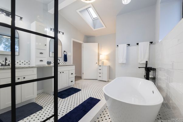 Bathroom, Dual Sink Vanities, Free Standing Baths, Interior