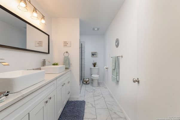 Bathroom, Dual Sink Vanities, Interior, Marble, Recessed Lighting