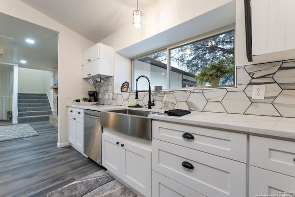 Interior, Kitchen, Pendant Lights, Recessed Lighting, Wood Texture Flooring