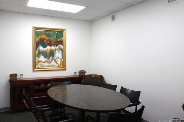 Dining room, Interior, Recessed Lighting