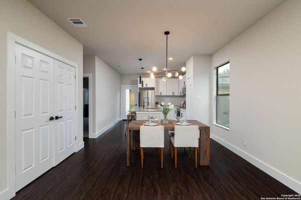 Dining room, Interior, Kitchen, Pendant Lights, Recessed Lighting, Wood Texture Flooring