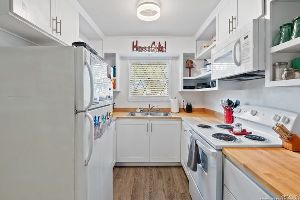 Interior, Kitchen, Wood Texture Flooring