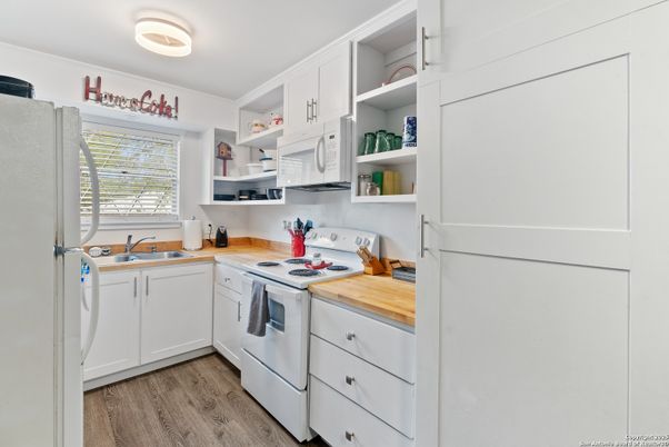 Interior, Kitchen, Wood Texture Flooring