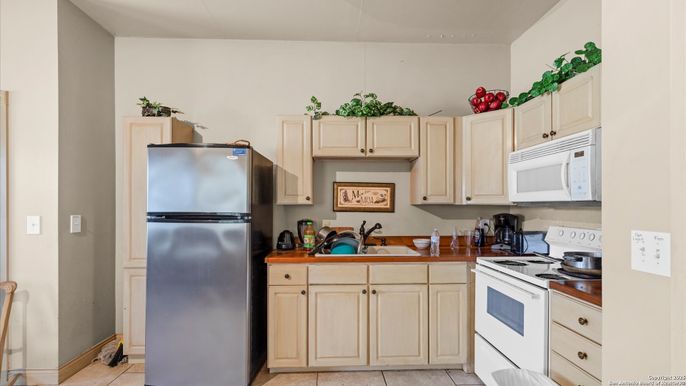 Interior, Kitchen