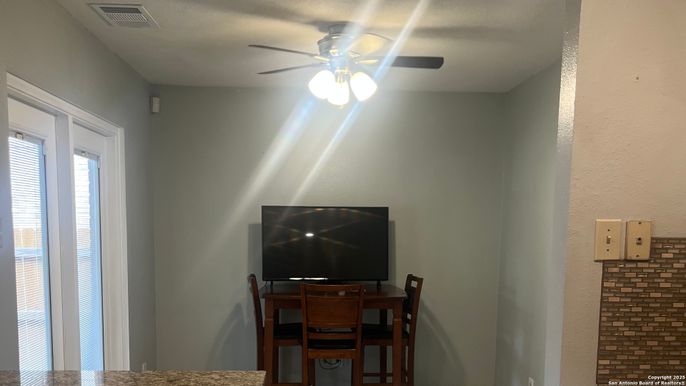Dining room, Interior