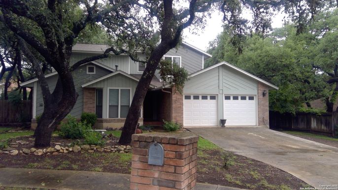 Attached, Exterior, Facade, Brick Facade, Ranch