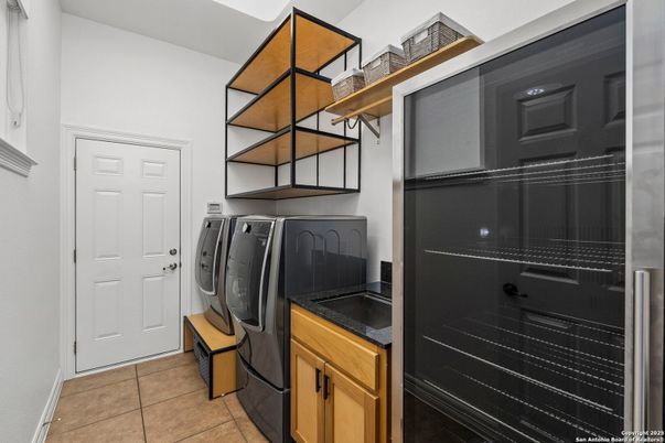 Interior, Washer
