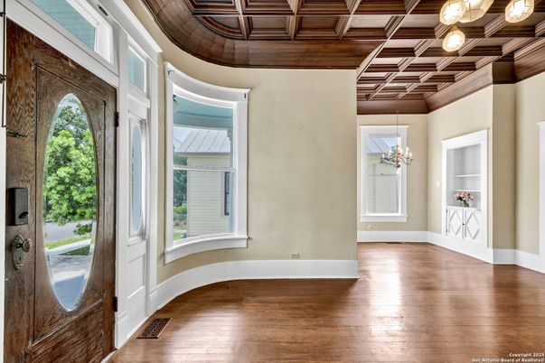 Chandelier, Empty room, Interior, Wooden Ceilings, Wood Texture Flooring