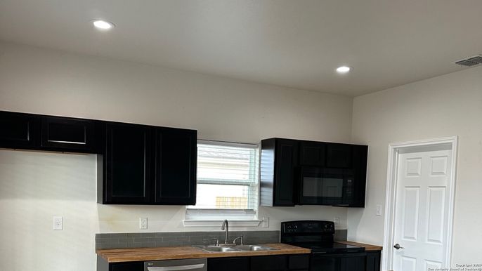 Interior, Kitchen, Recessed Lighting