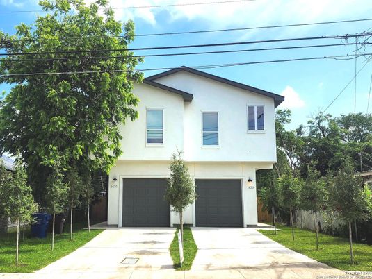 Attached, Exterior, Facade, Farmhouse