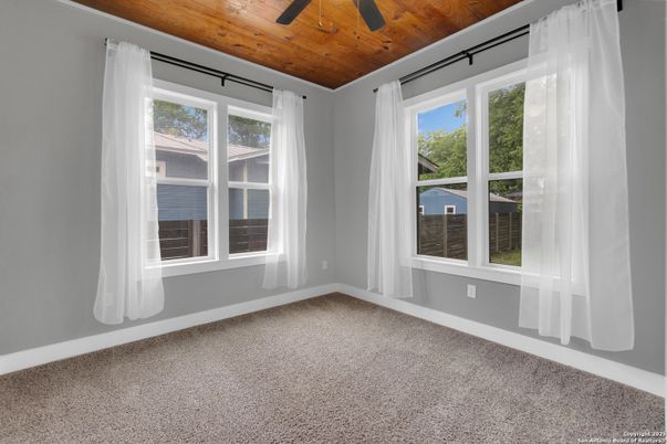 Empty room, Interior, Recessed Lighting, Wooden Ceilings