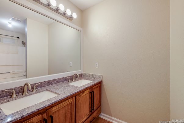 Bathroom, Dual Sink Vanities, Interior