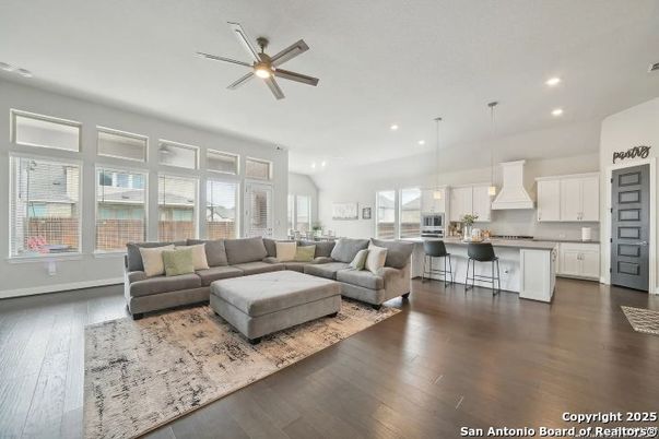 Interior, Kitchen, Living room, Pendant Lights, Recessed Lighting, Wood Texture Flooring